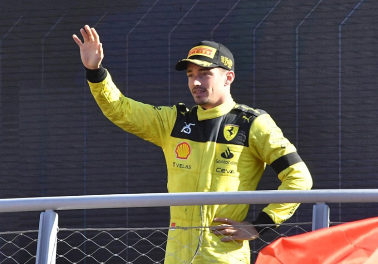 F1 results F1 Italian GP: Verstappen first after the car is safe, booed by the host fans - Photo 3