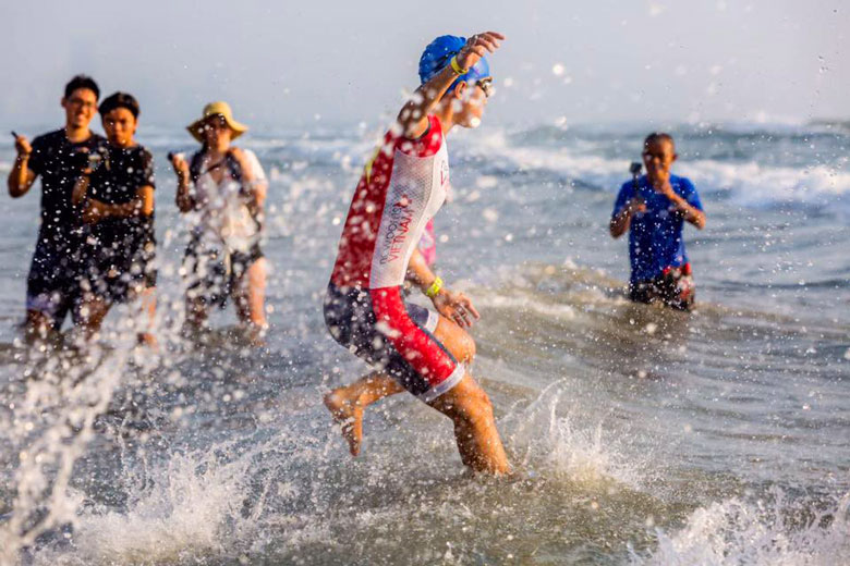 Who is Lam Tuc Ngan Man? Portrait of the new Vietnamese triathlon - Photo 1