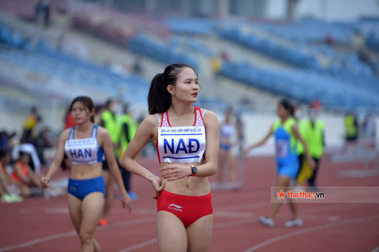 The spectacular speed of Khuat Phuong Anh helps Hanoi to the top - Photo 3