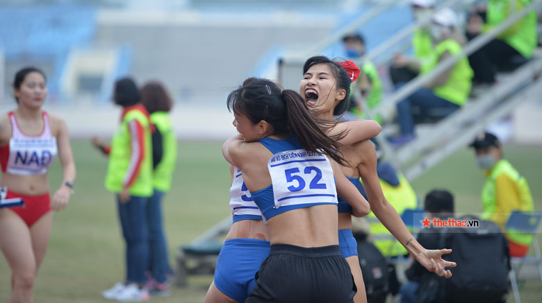 The spectacular speed of Khuat Phuong Anh helps Hanoi to the top - Photo 10