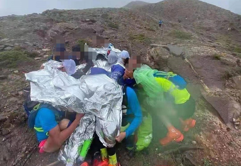 21 athletes participating in the tournament in China died because of the cold - Photo 1