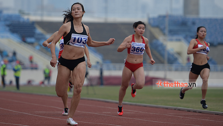 Tu Chinh broke up with athletics team in Ho Chi Minh City - Photo 1