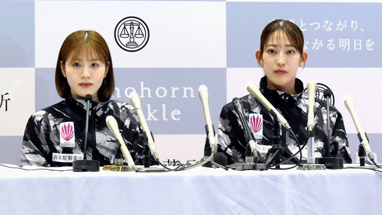 The No. 1 Japanese Women separates the couple after the World Badminton Championship 2025 - Photo 1