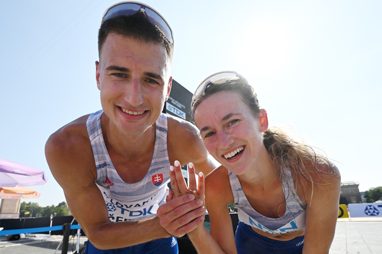 Romantic proposal at the World Athletics Championship 2023 - Photo 1
