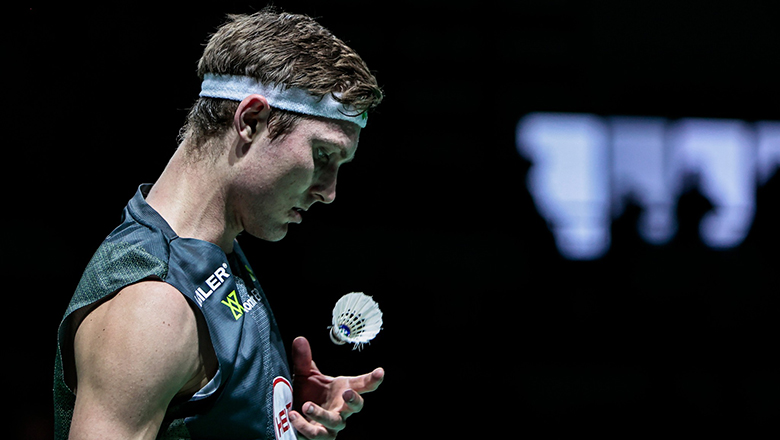 Viktor Axelsen withdraws from the World Championship 2025 - Photo 1